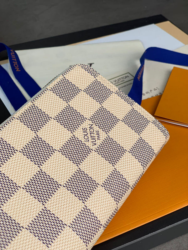 COZY - LOV Wallets - 151
