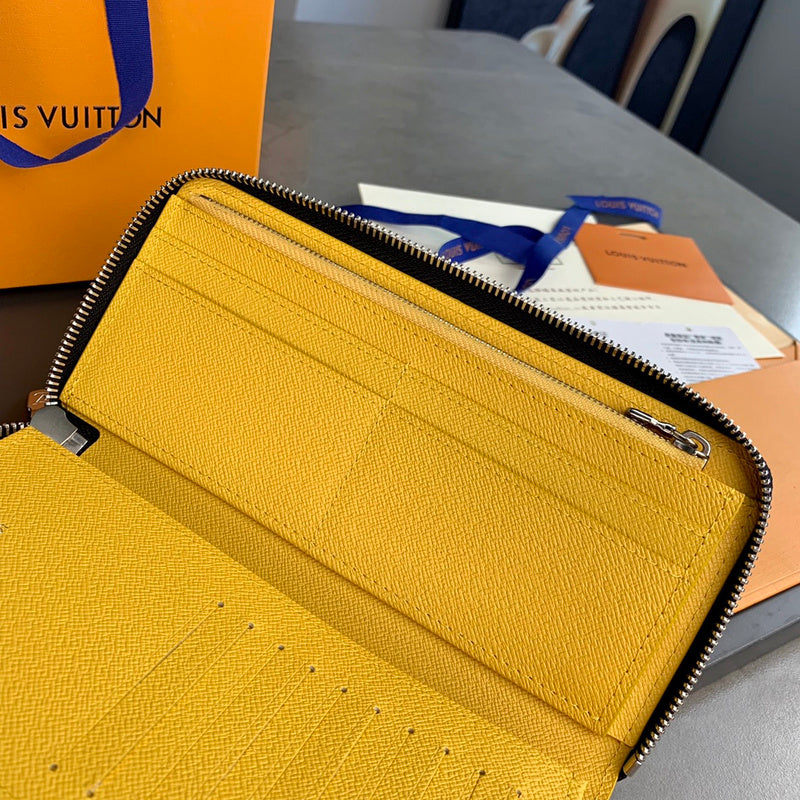 COZY - LOV Wallets - 454