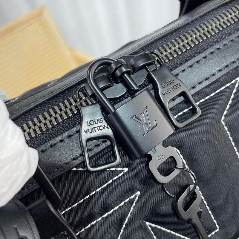JB - LOV Travel Bags - 039