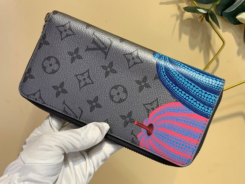 COZY BAGS - LOV Wallets - 200