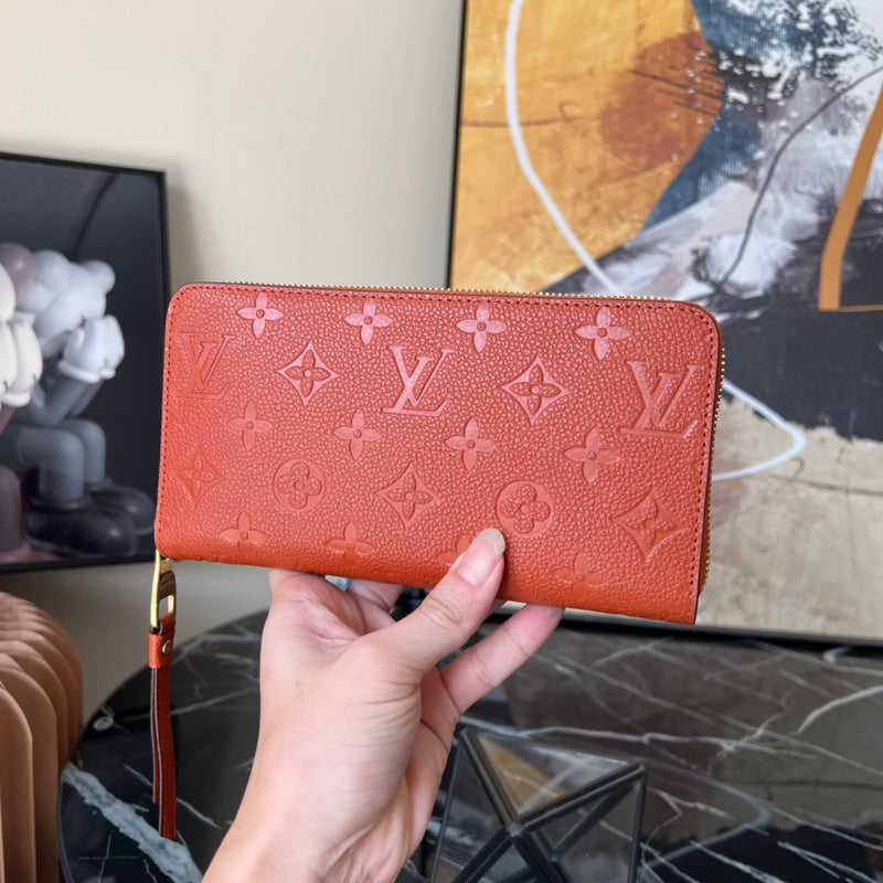 COZY - LOV Wallets - 430