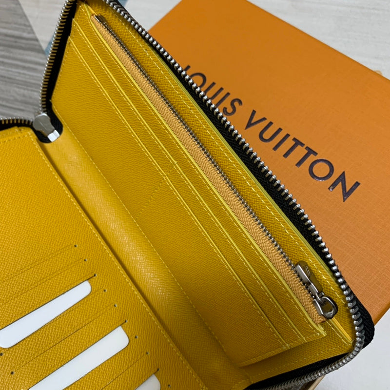 COZY BAGS - LOV Wallets - 651