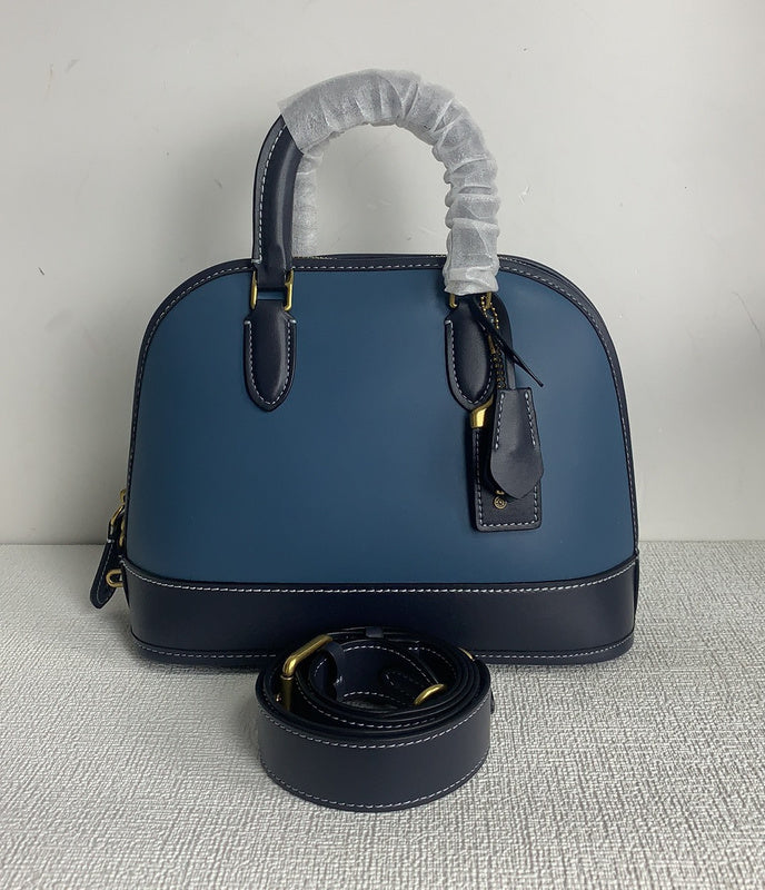 COZY - CAH Bags - 529