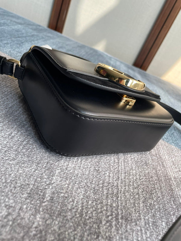 COZY - CLE Bags - 028