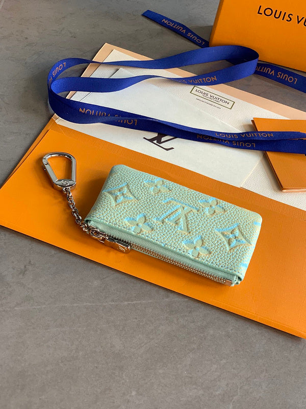 COZY - LOV Wallets - 471