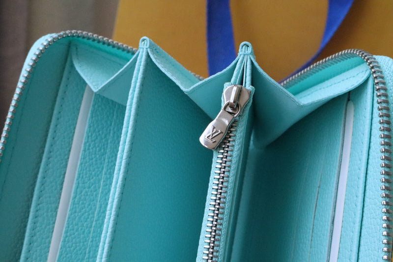 COZY BAGS - LOV Wallets - 500