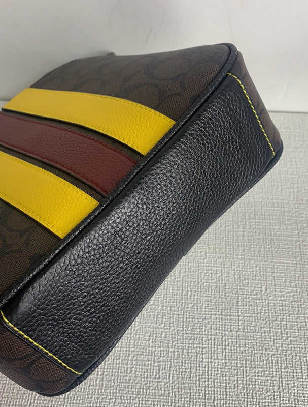 COZY - CAH Bags - 565