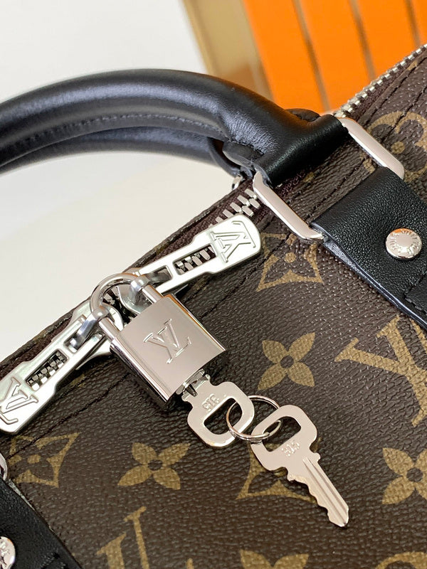 JB - LOV Travel Bags - 064