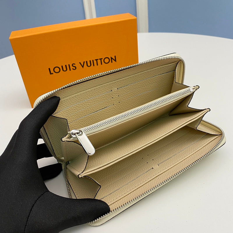 COZY - LOV Wallets - 516