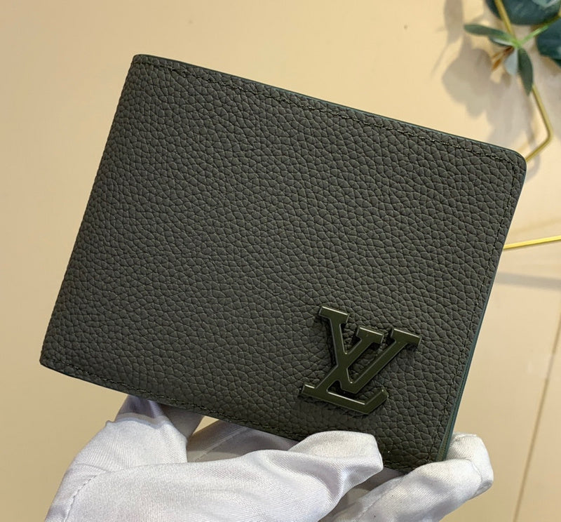 COZY - LOV Wallets - 221