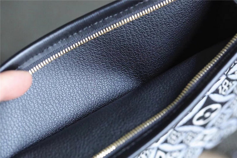 COZY BAGS - LOV Handbags - 132