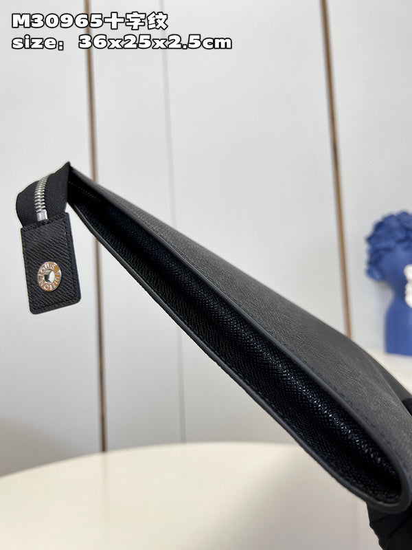 COZY - LOV Wallets - 106