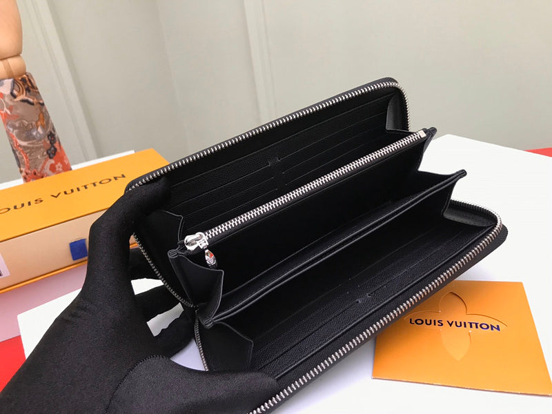 COZY - LOV Wallets - 397