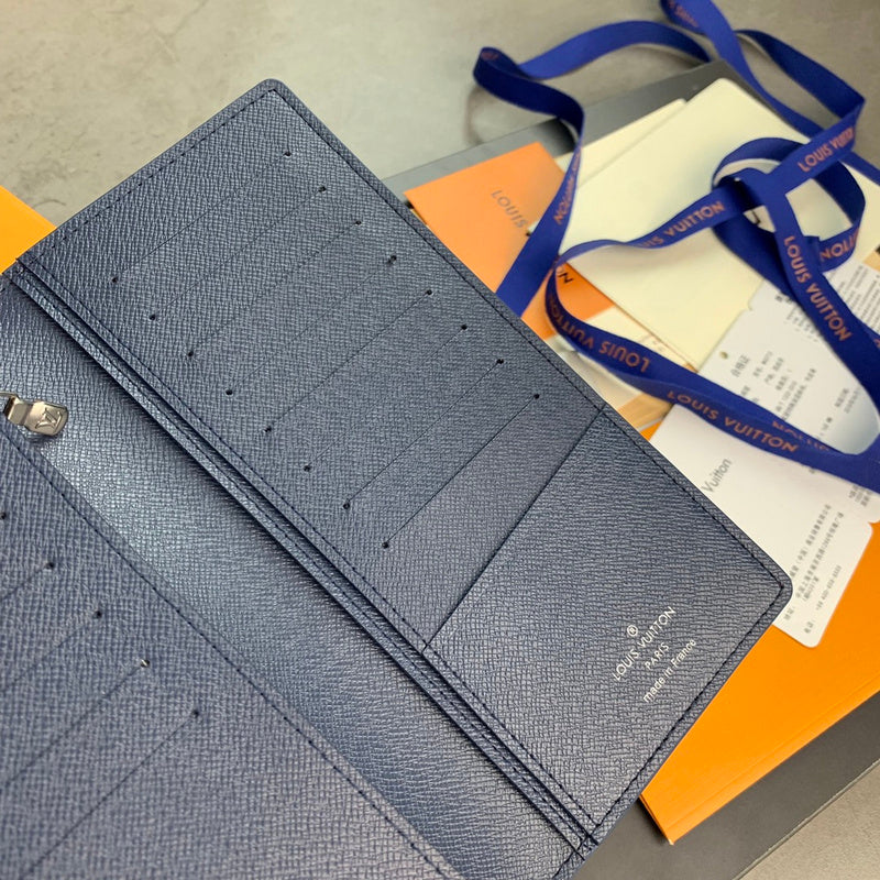 COZY - LOV Wallets - 446