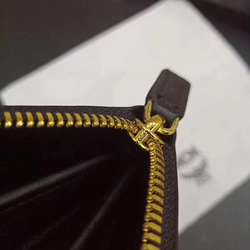 JB - MQM Wallets - 001