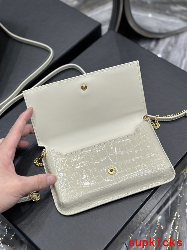 COZY BAGS - Mix Wallets - 490