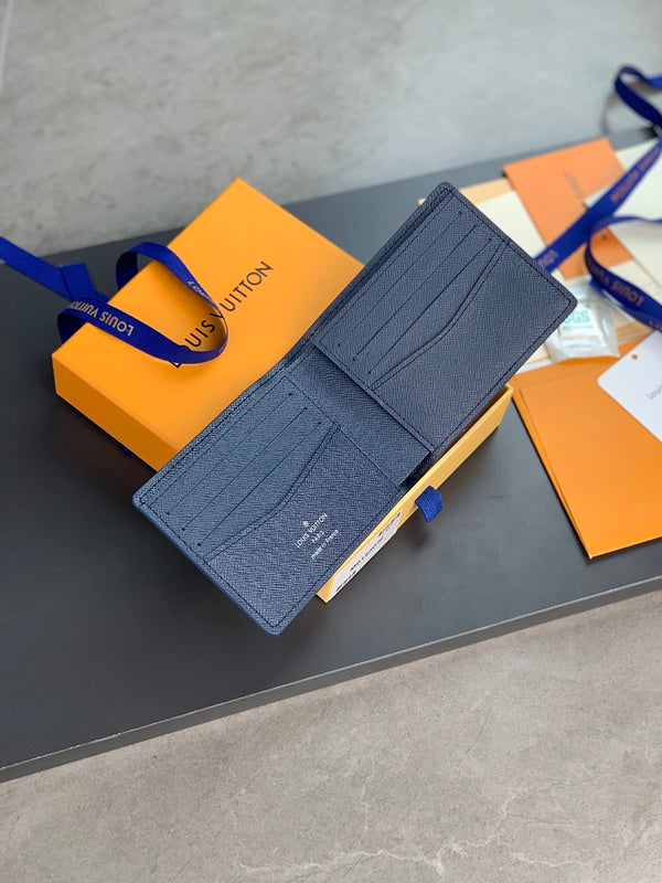 COZY - LOV Wallets - 437