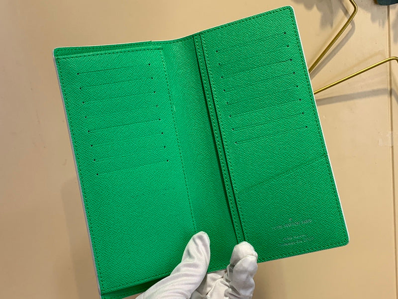 COZY - LOV Wallets - 243