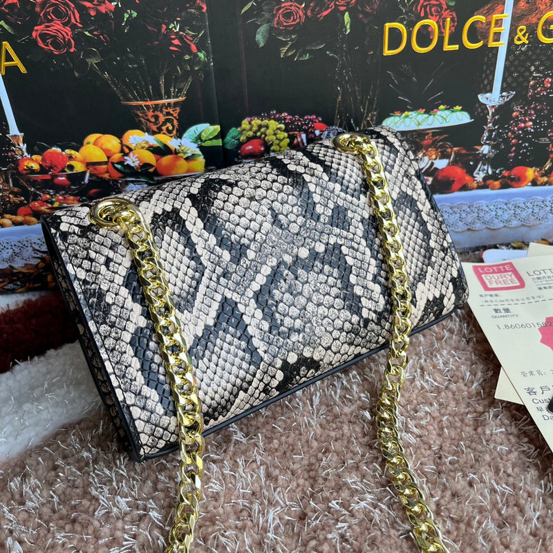 COZY - DAG Bags - 156