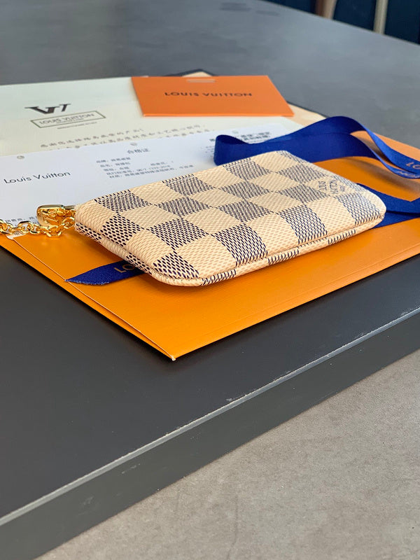 COZY - LOV Wallets - 468