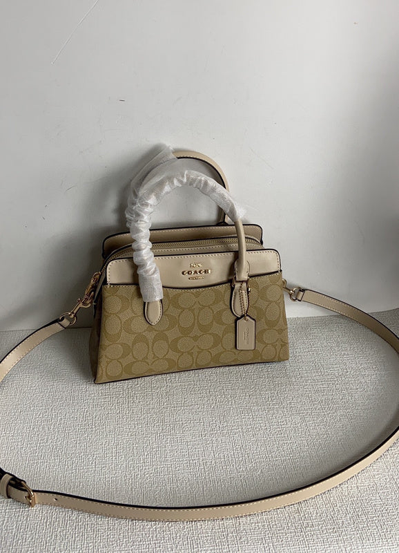 COZY - CAH Bags - 105