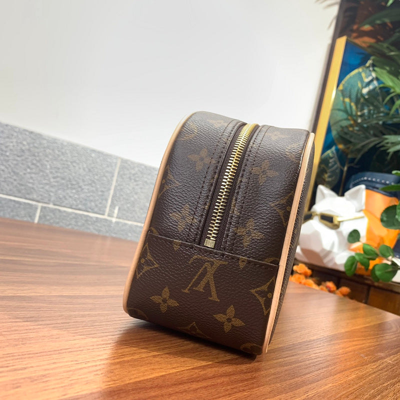 COZY - LOV Wallets - 368