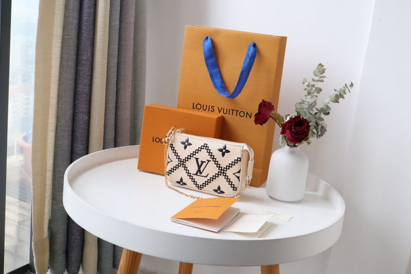COZY BAGS - LOV Wallets - 632