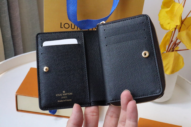 COZY - LOV Wallets - 474