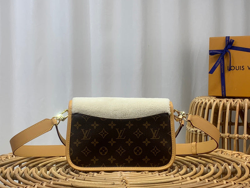 JB - LOV Lady Bags - 340