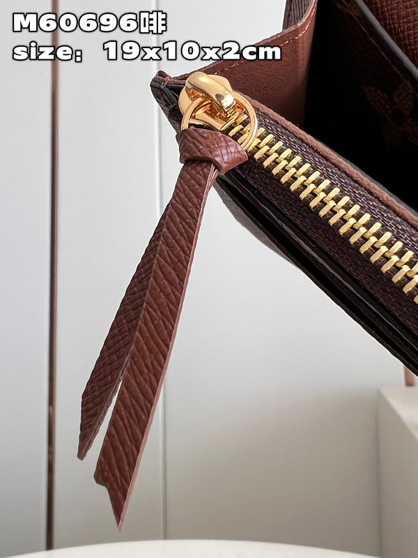 COZY - LOV Wallets - 349
