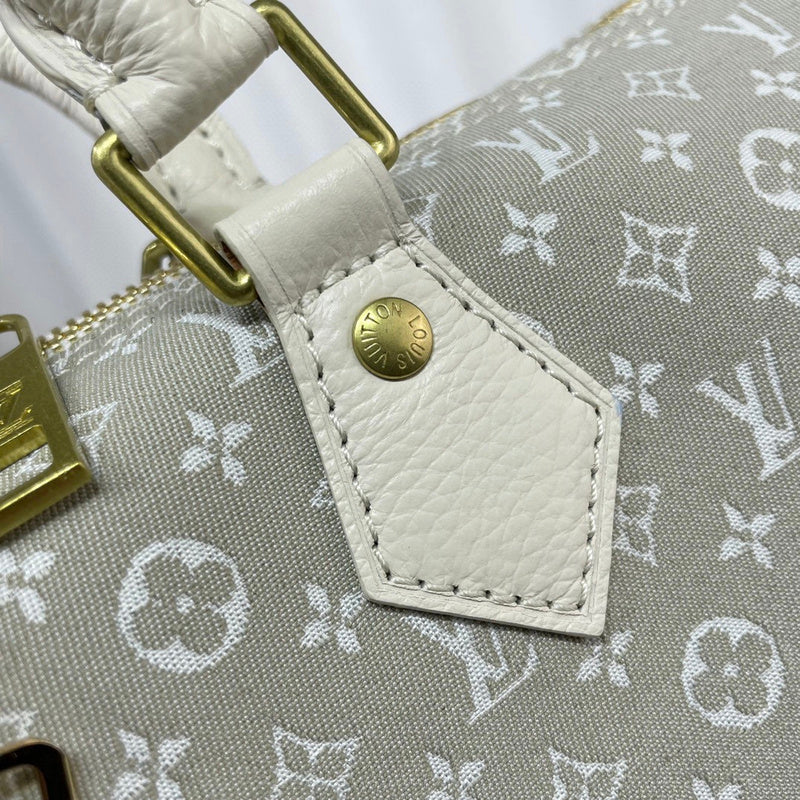 JB - LOV Travel Bags - 049