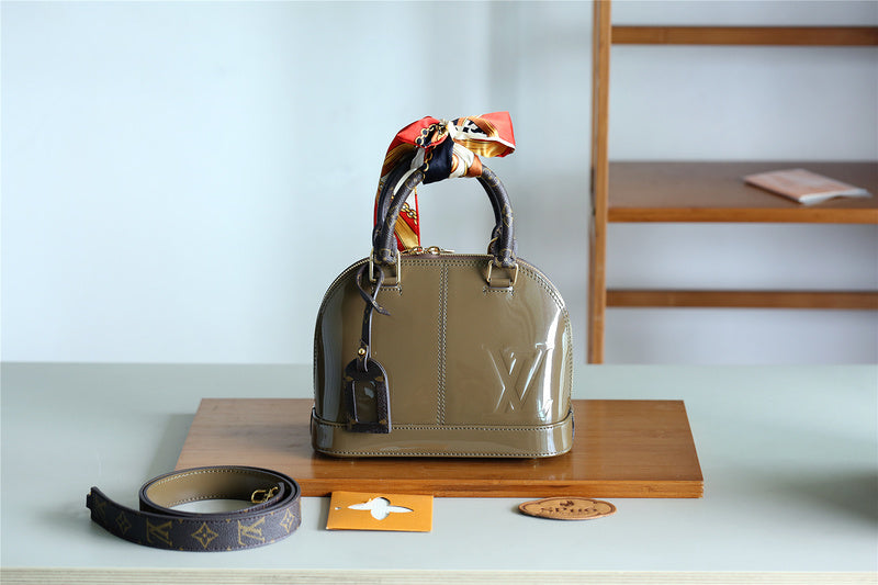 COZY - LOV Lady Bags - 1937
