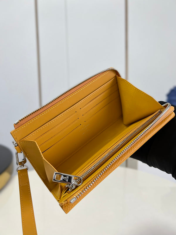 COZY - LOV Wallets - 409