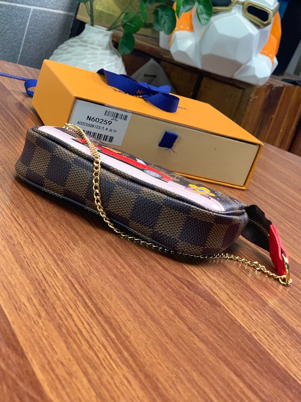 COZY BAGS - LOV Wallets - 527