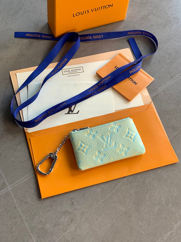 COZY - LOV Wallets - 471