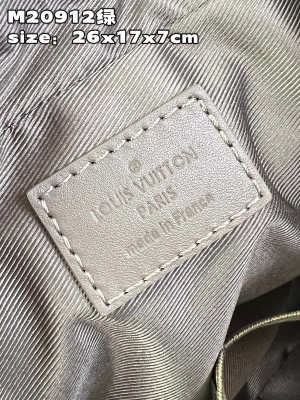 COZY - LOV Wallets - 382