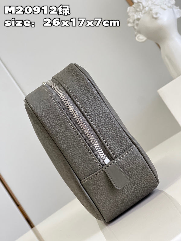 COZY - LOV Wallets - 382