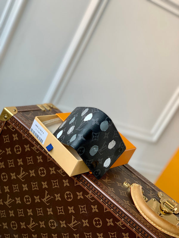 COZY BAGS - LOV Wallets - 300