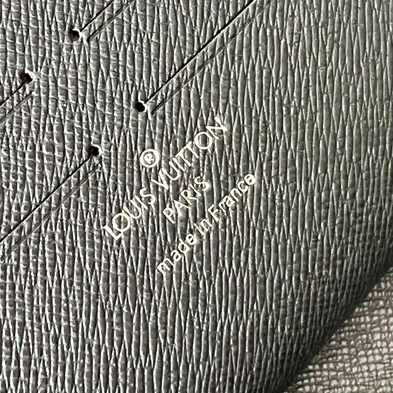 COZY - LOV Wallets - 433