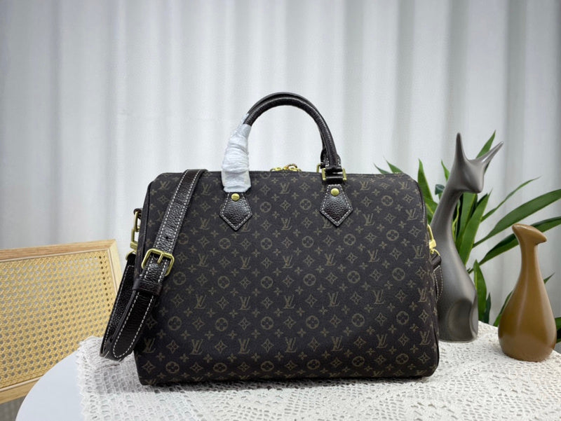 JB - LOV Travel Bags - 028