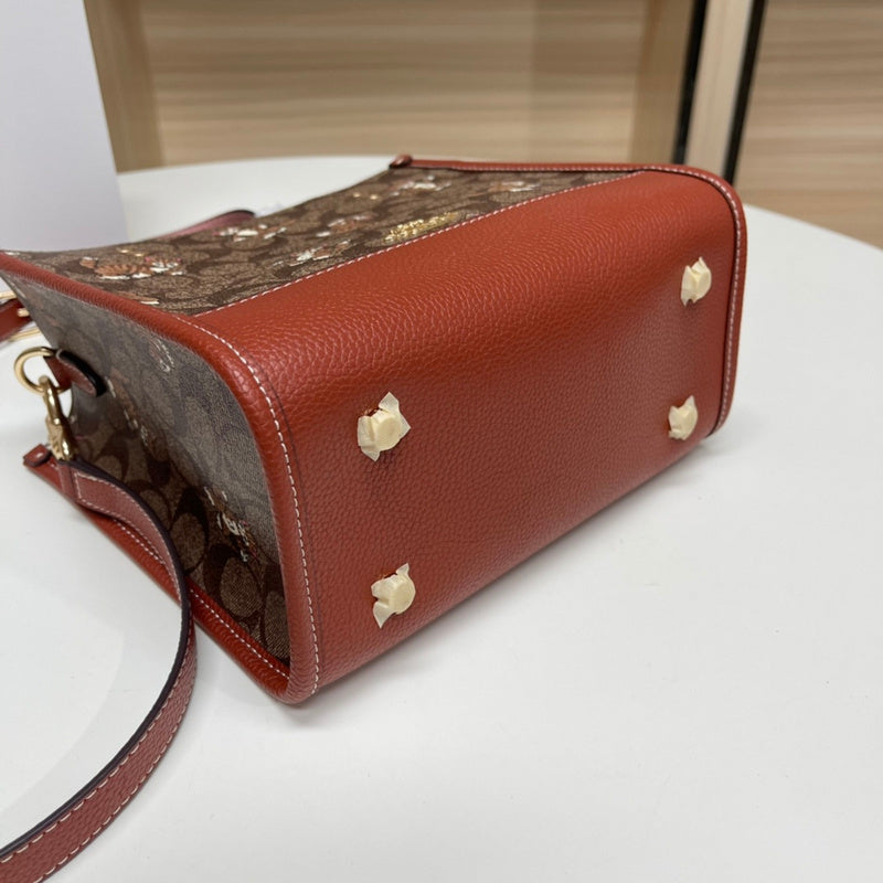 COZY - CAH Bags - 579