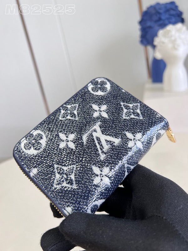 COZY - LOV Wallets - 038