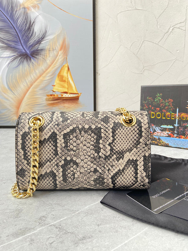 COZY - DAG Bags - 171
