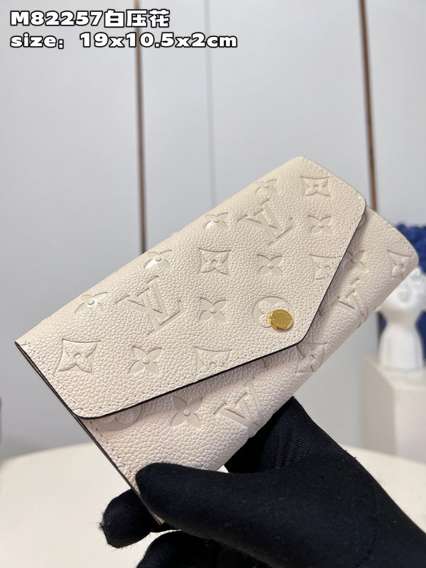 COZY - LOV Wallets - 184