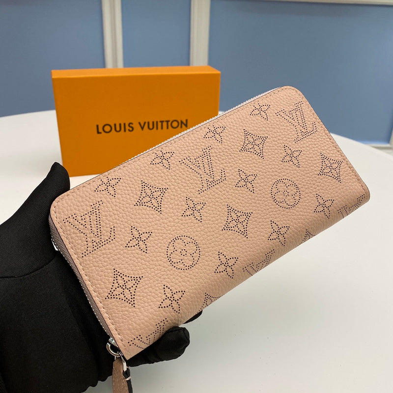 COZY - LOV Wallets - 514