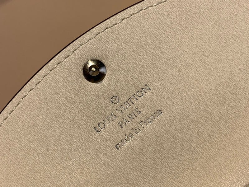 COZY - LOV Wallets - 387