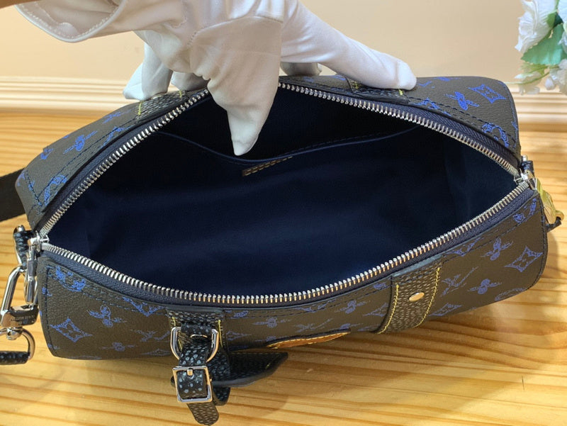 JB - LOV Travel Bags - 045