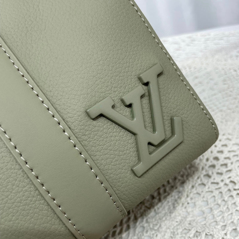 JB - LOV Travel Bags - 043
