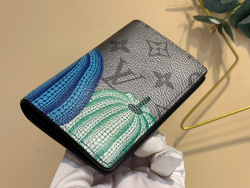 COZY - LOV Wallets - 211