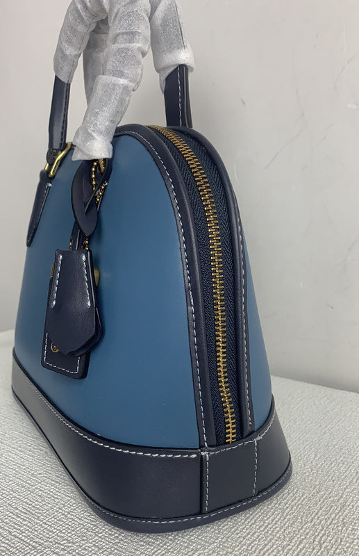 COZY - CAH Bags - 529